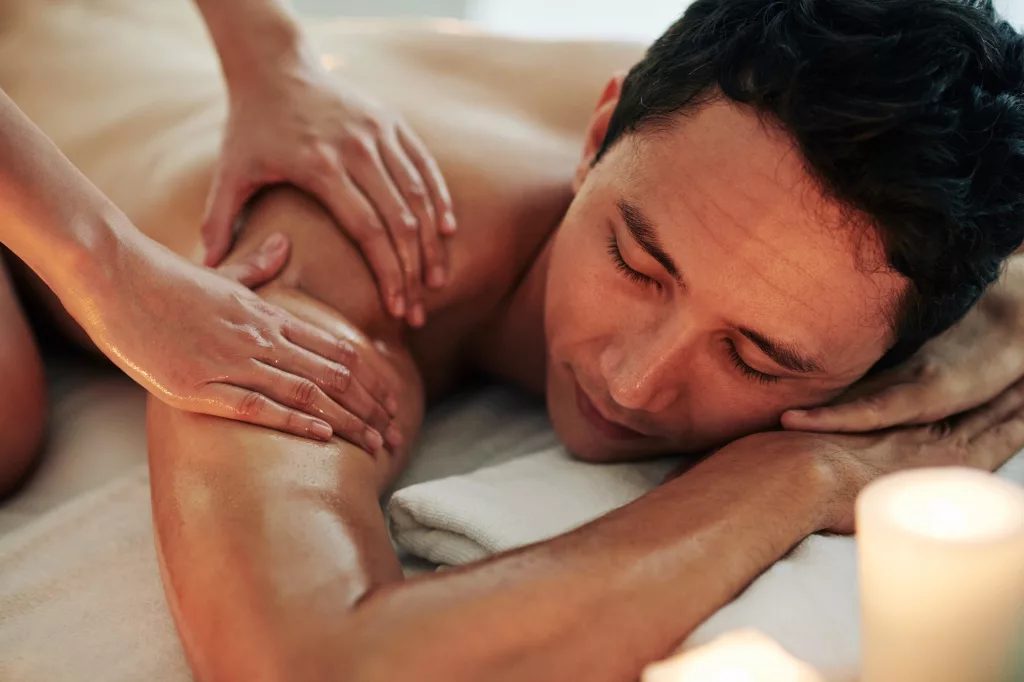 Relaxing shoulder massage